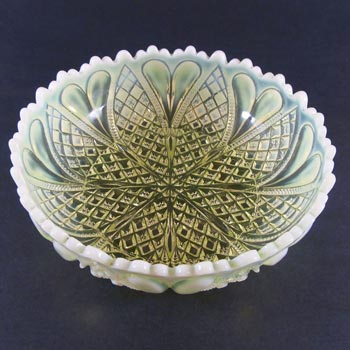(image for) Davidson Primrose Pearline Glass 7.5" 'William & Mary' Bowl