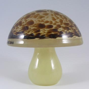 (image for) Wedgwood Speckled Glass Mushroom Paperweight RSW219 - Marked