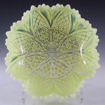 (image for) Davidson Primrose Pearline Glass 7" 'William & Mary' Bowl