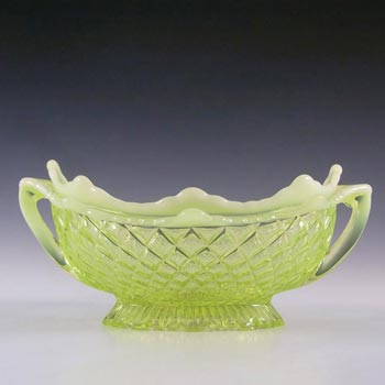 (image for) Davidson Primrose Pearline Glass 'Quilted Pillow Sham' Bowl