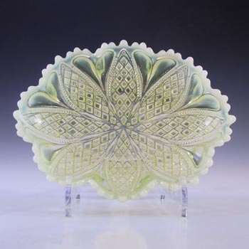 (image for) Davidson Primrose Pearline Glass 8.25" 'William & Mary' Bowl