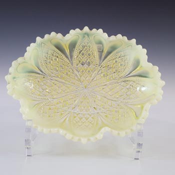(image for) Davidson Primrose Pearline Glass 6" 'William & Mary' Bowl